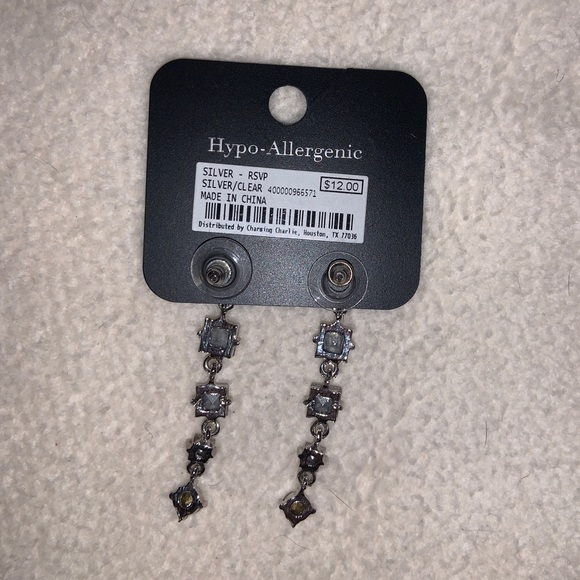 Elegant Party Earrings - Picture 3 of 3